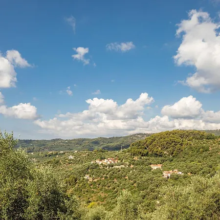 Casale Ulivi Luxury 펜션 Diano San Pietro