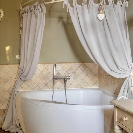Casale Ulivi Luxury * Diano San Pietro