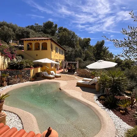 Vakantiehuis Casale Ulivi Luxury *