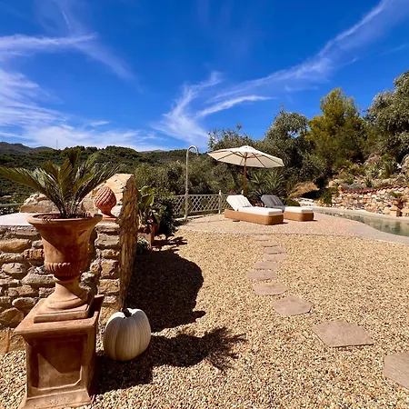 Vakantiehuis Casale Ulivi Luxury