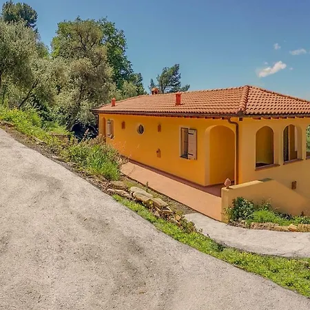Casale Tra Gli Ulivi Holiday home Diano San Pietro