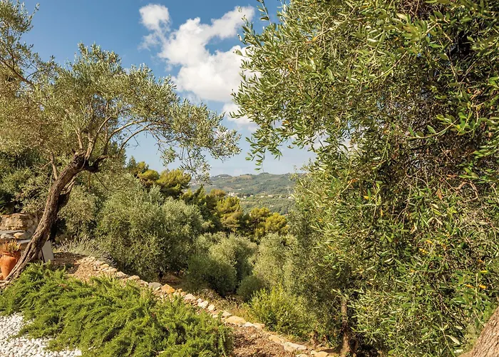 Holiday home Casale Tra Gli Ulivi